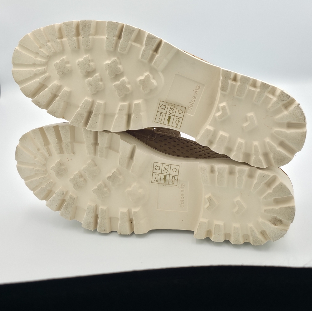 Dolce Vita Tan Perforated Platform Penny Loafers Lug Sole 7.5 - Picture 8 of 9